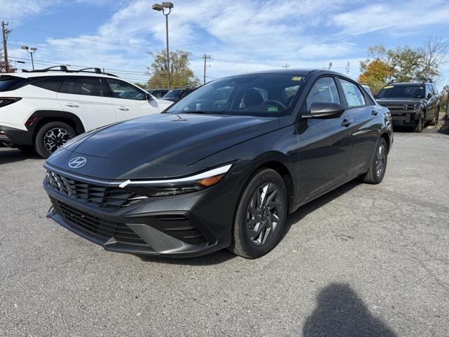 new 2026 Hyundai ELANTRA HEV car, priced at $26,585