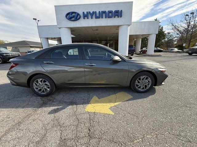 new 2026 Hyundai ELANTRA HEV car, priced at $26,585