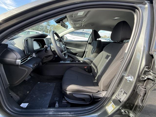 new 2026 Hyundai ELANTRA HEV car, priced at $26,585