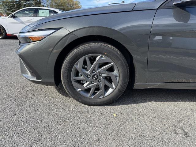 new 2026 Hyundai ELANTRA HEV car, priced at $26,585