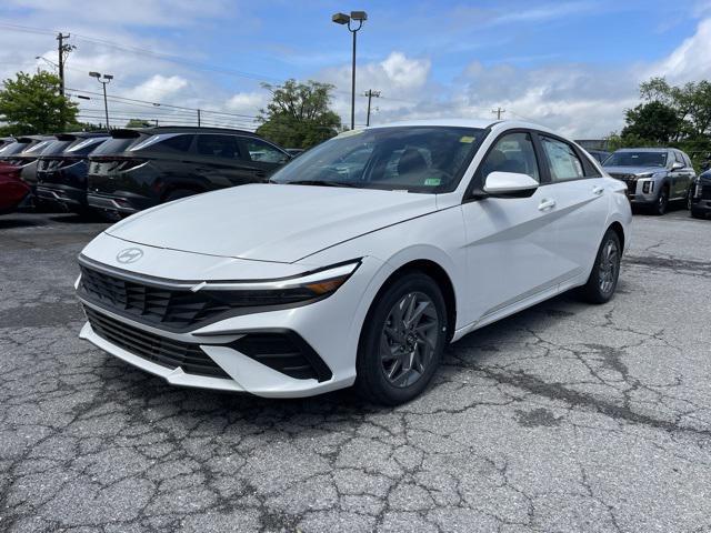 new 2025 Hyundai ELANTRA HEV car, priced at $24,575