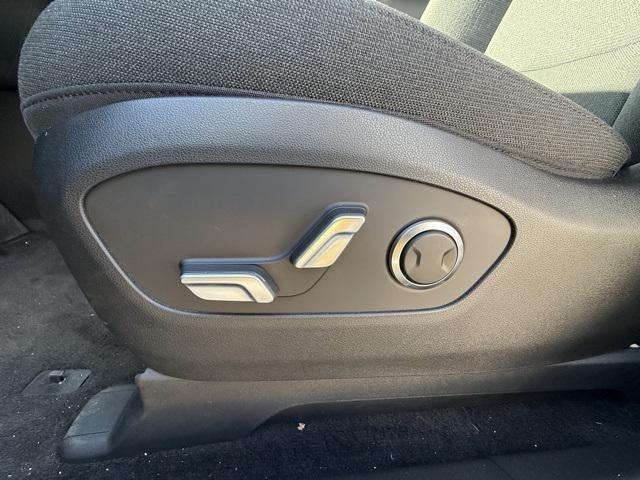 new 2026 Hyundai IONIQ 9 car, priced at $55,949