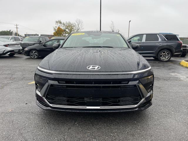 new 2025 Hyundai Sonata Hybrid car, priced at $30,550