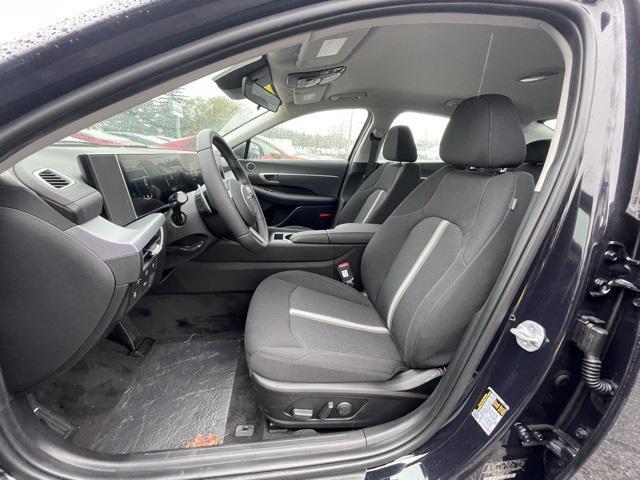 new 2025 Hyundai Sonata Hybrid car, priced at $30,550