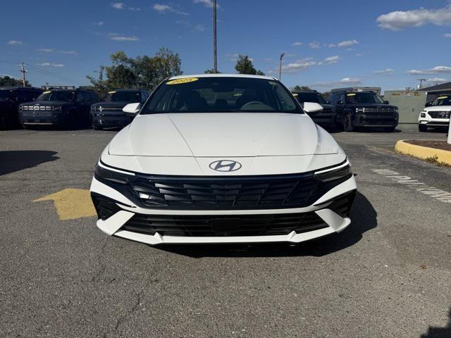 new 2025 Hyundai Elantra car, priced at $26,460