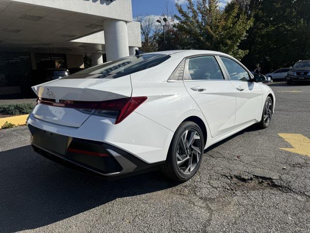 new 2025 Hyundai Elantra car, priced at $26,460