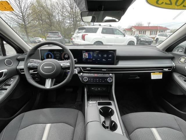new 2025 Hyundai Sonata Hybrid car, priced at $30,510