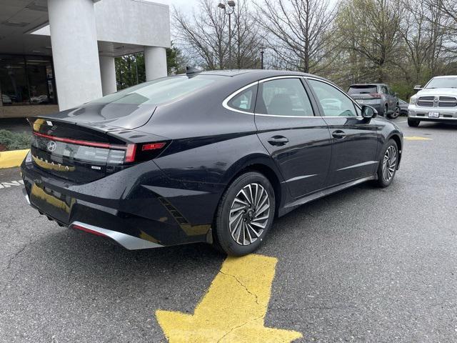new 2025 Hyundai Sonata Hybrid car, priced at $30,510
