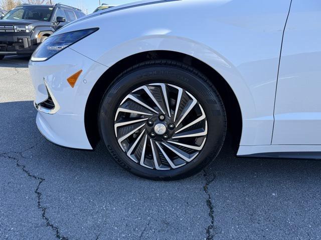 used 2022 Hyundai Sonata Hybrid car, priced at $24,329