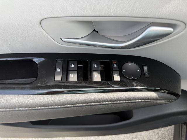 new 2025 Hyundai TUCSON Hybrid car, priced at $41,015
