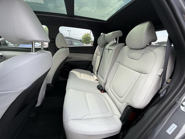 new 2025 Hyundai TUCSON Hybrid car, priced at $41,015