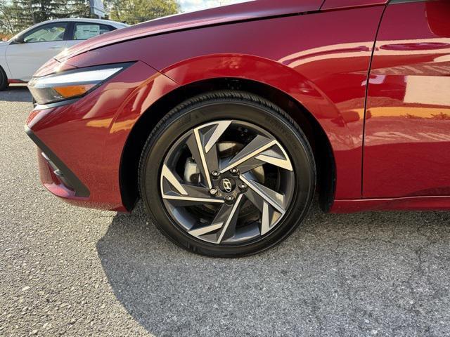 used 2025 Hyundai Elantra car, priced at $20,995