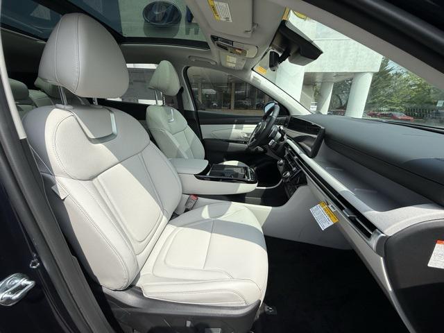 new 2025 Hyundai TUCSON Hybrid car, priced at $40,840