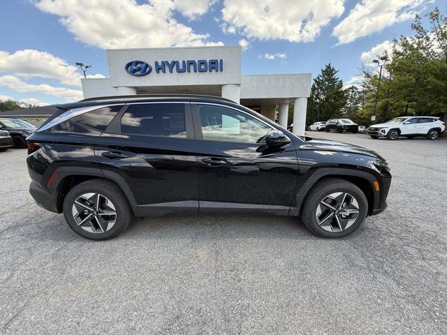 new 2025 Hyundai Tucson car, priced at $30,225