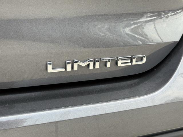 used 2021 Toyota Highlander Hybrid car, priced at $30,995
