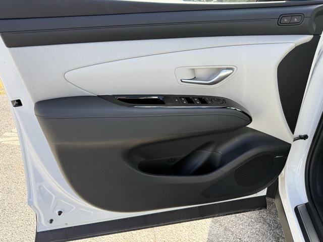 new 2025 Hyundai Tucson car, priced at $39,690