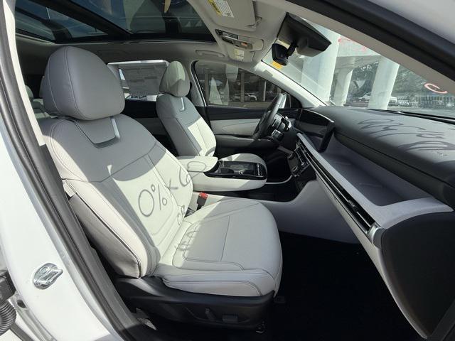 new 2025 Hyundai Tucson car, priced at $39,690