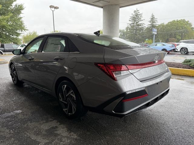 new 2025 Hyundai Elantra car, priced at $26,941