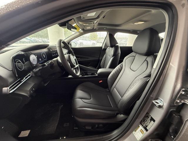 new 2025 Hyundai Elantra car, priced at $26,941