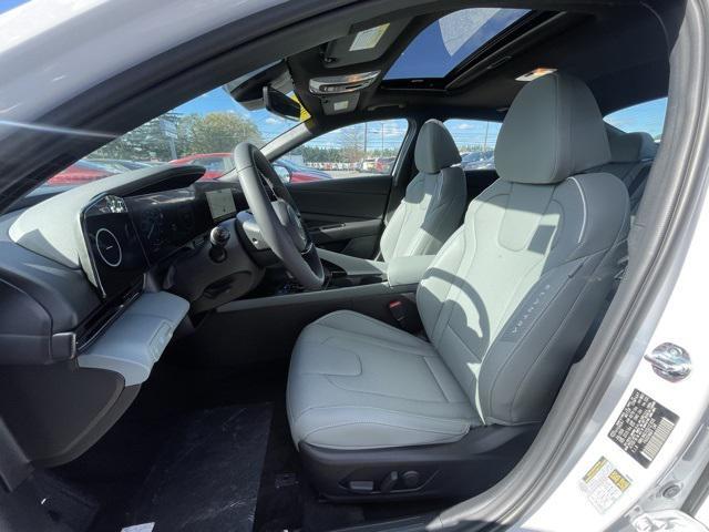 new 2025 Hyundai Elantra car, priced at $29,500