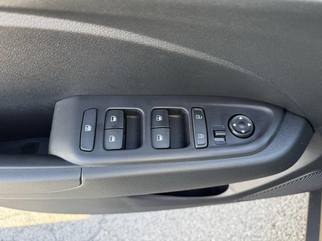 new 2025 Hyundai Venue car, priced at $22,070