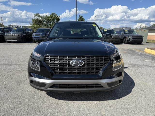 new 2025 Hyundai Venue car, priced at $22,070