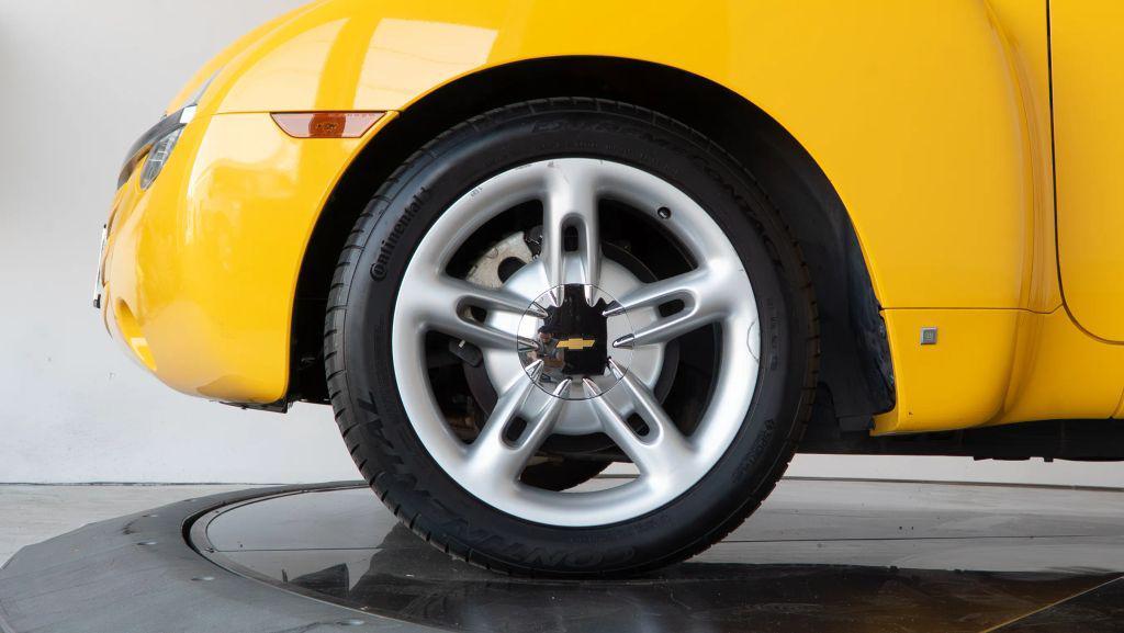 used 2006 Chevrolet SSR car, priced at $26,700