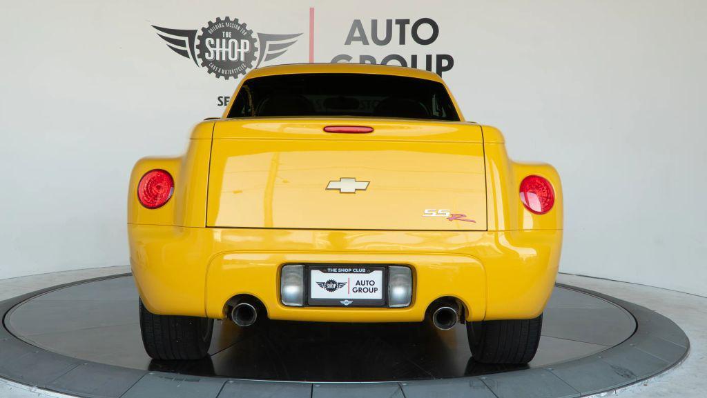 used 2006 Chevrolet SSR car, priced at $26,700