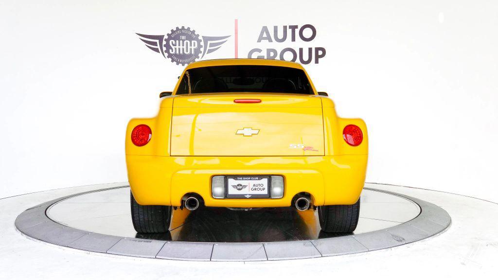used 2006 Chevrolet SSR car, priced at $26,700