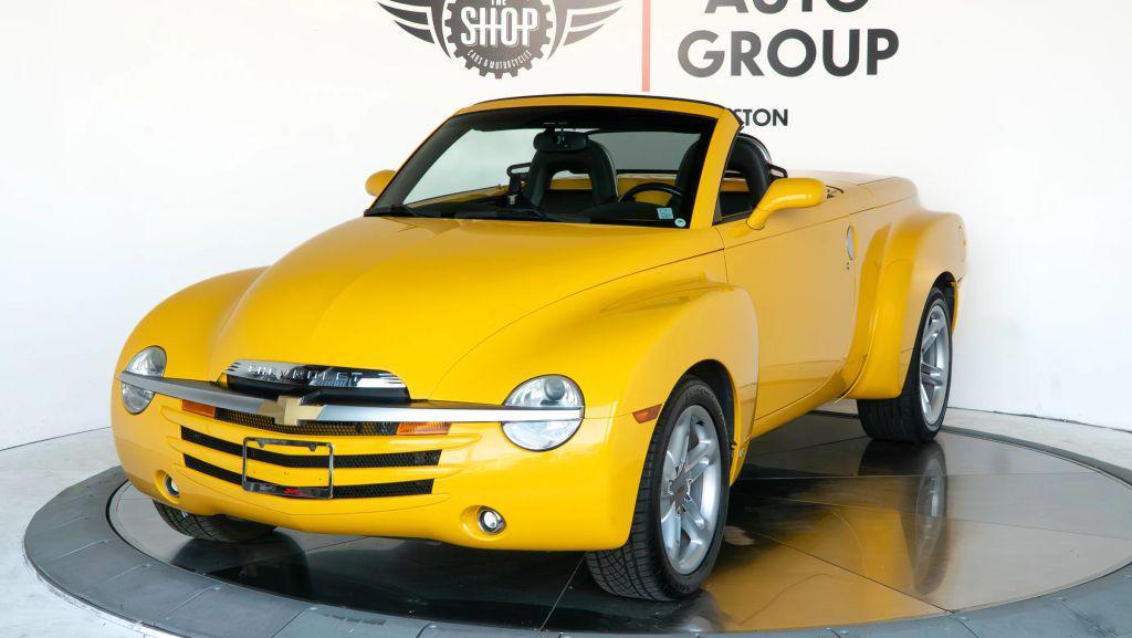 used 2006 Chevrolet SSR car, priced at $26,700