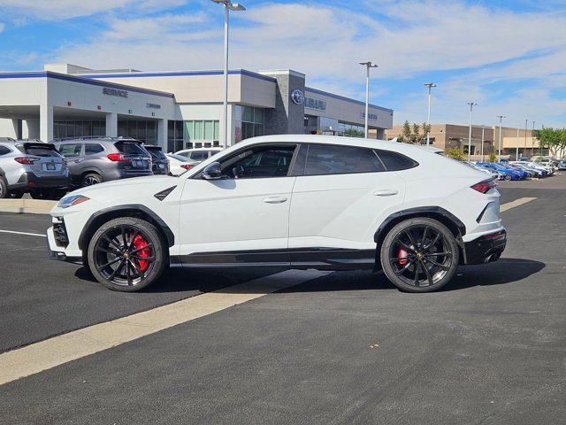 used 2022 Lamborghini Urus car, priced at $220,987