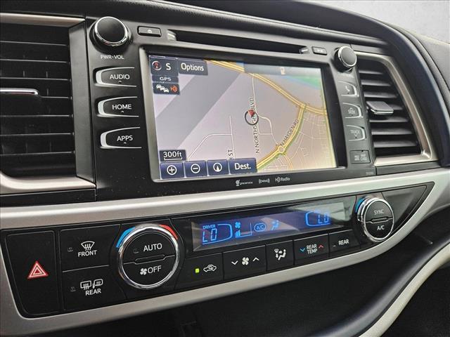 used 2019 Toyota Highlander car, priced at $23,395