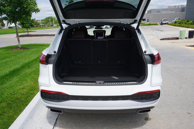 new 2025 Audi Q5 car, priced at $58,475