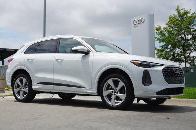 new 2025 Audi Q5 car, priced at $58,475