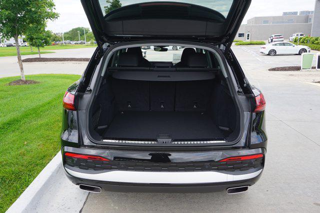 new 2025 Audi Q5 car, priced at $58,890