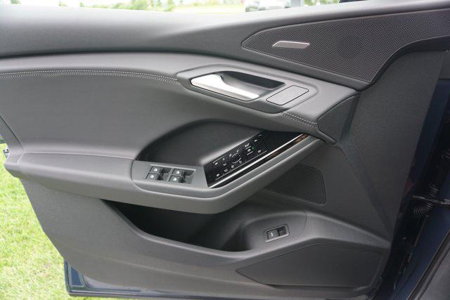 new 2025 Audi Q6 e-tron car, priced at $70,840