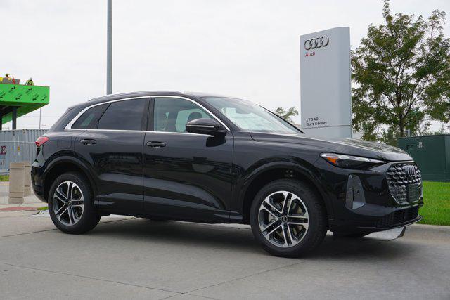 new 2025 Audi Q5 car, priced at $53,425