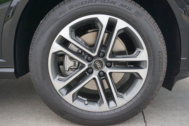 new 2025 Audi Q5 car, priced at $53,425