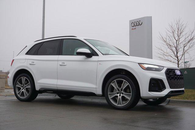 new 2025 Audi Q5 car, priced at $53,565