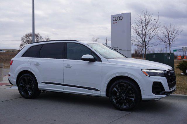 new 2025 Audi Q7 car, priced at $77,750