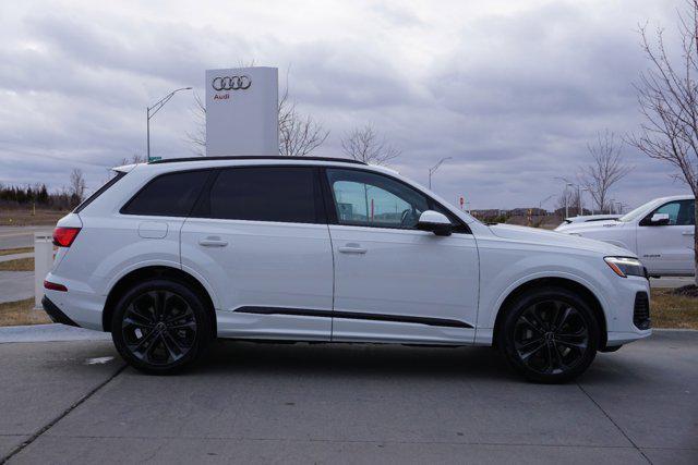 new 2025 Audi Q7 car, priced at $77,750