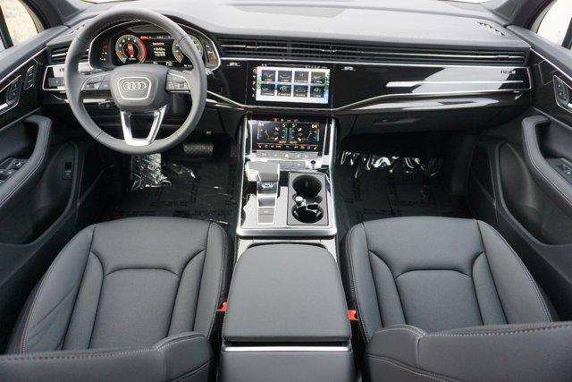 new 2025 Audi Q7 car, priced at $77,750