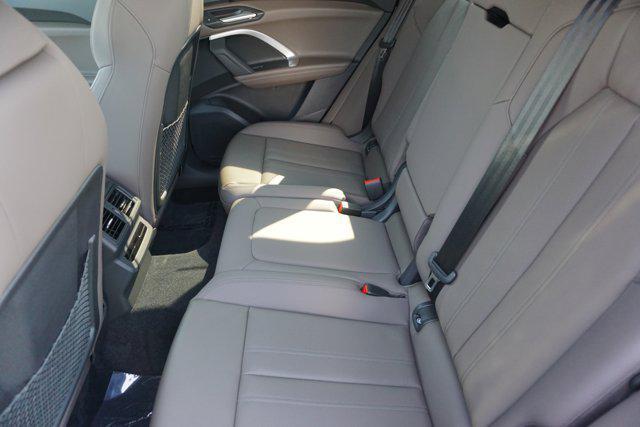 new 2025 Audi Q5 car, priced at $61,300