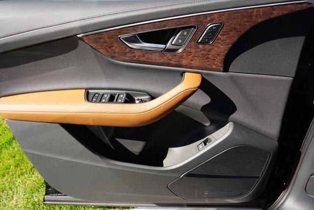 new 2026 Audi Q7 car, priced at $83,310