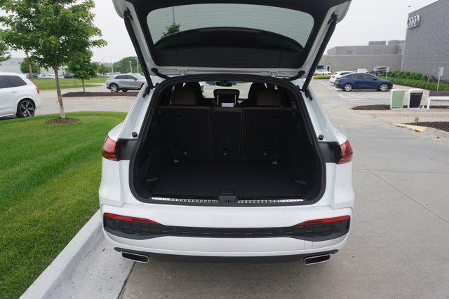 new 2025 Audi Q5 car, priced at $60,975