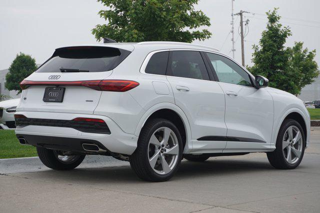 new 2025 Audi Q5 car, priced at $60,975