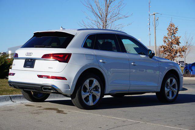 new 2025 Audi Q5 car, priced at $59,125