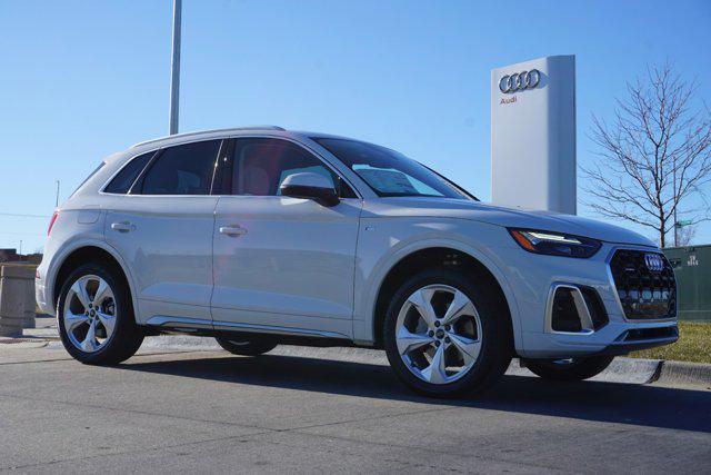 new 2025 Audi Q5 car, priced at $59,125