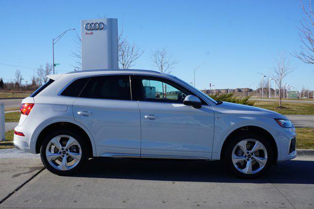 new 2025 Audi Q5 car, priced at $59,125