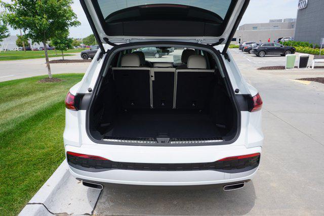 new 2025 Audi Q5 car, priced at $55,275